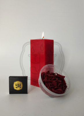 Свечная краска СвечМаг красная внутренняя (хлопья ) Отечественный свечной краситель. Продается россыпью массой по 10 г.