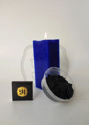 Свечная краска Bekro синяя внутренняя (хлопья) отечественный свечной краситель. Продается россыпью массой по 10 г.